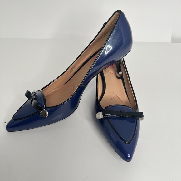 Isaac Mizrahi Shoes - Isaac Mizrahi ISJANIS2 size 71/2 navy blue paten leather, heel tip